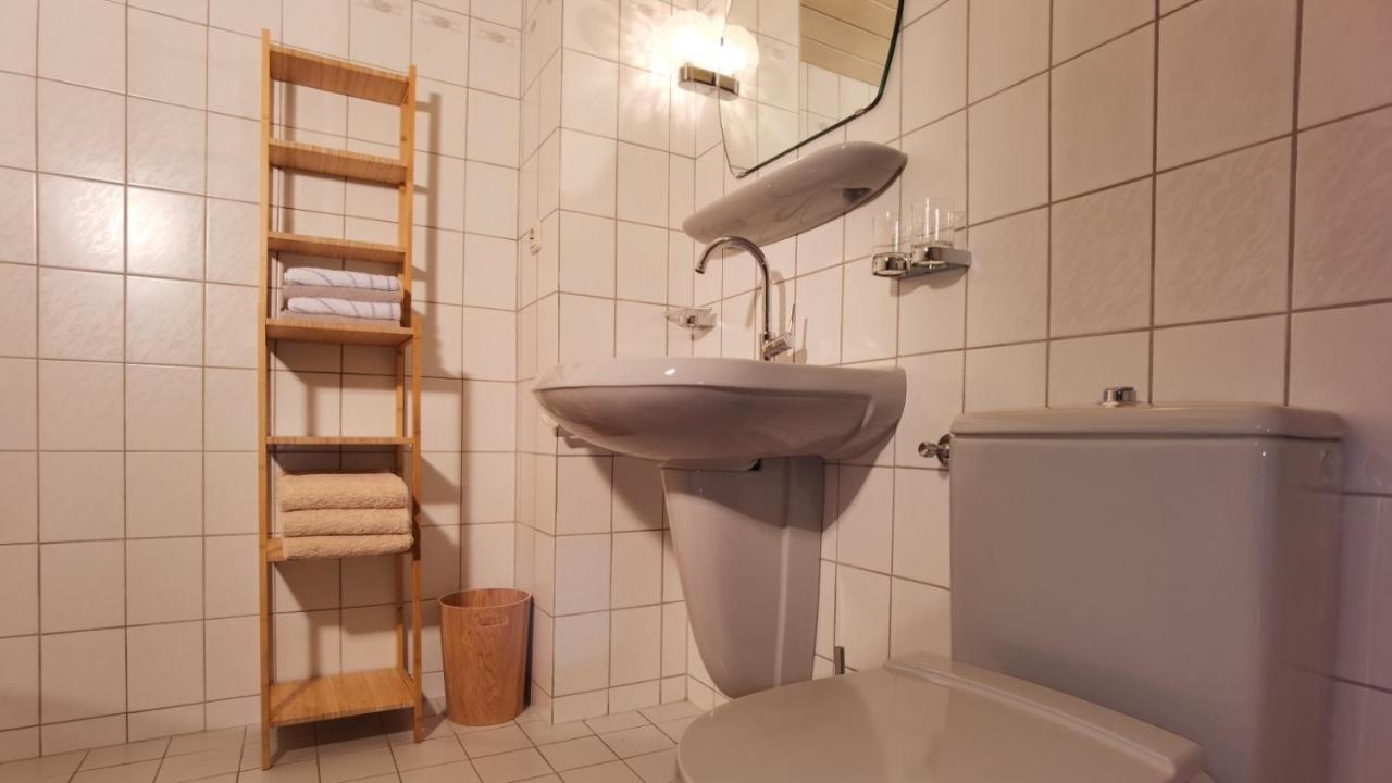 Eifel-Ferienhaus Marga พรุม ภายนอก รูปภาพ